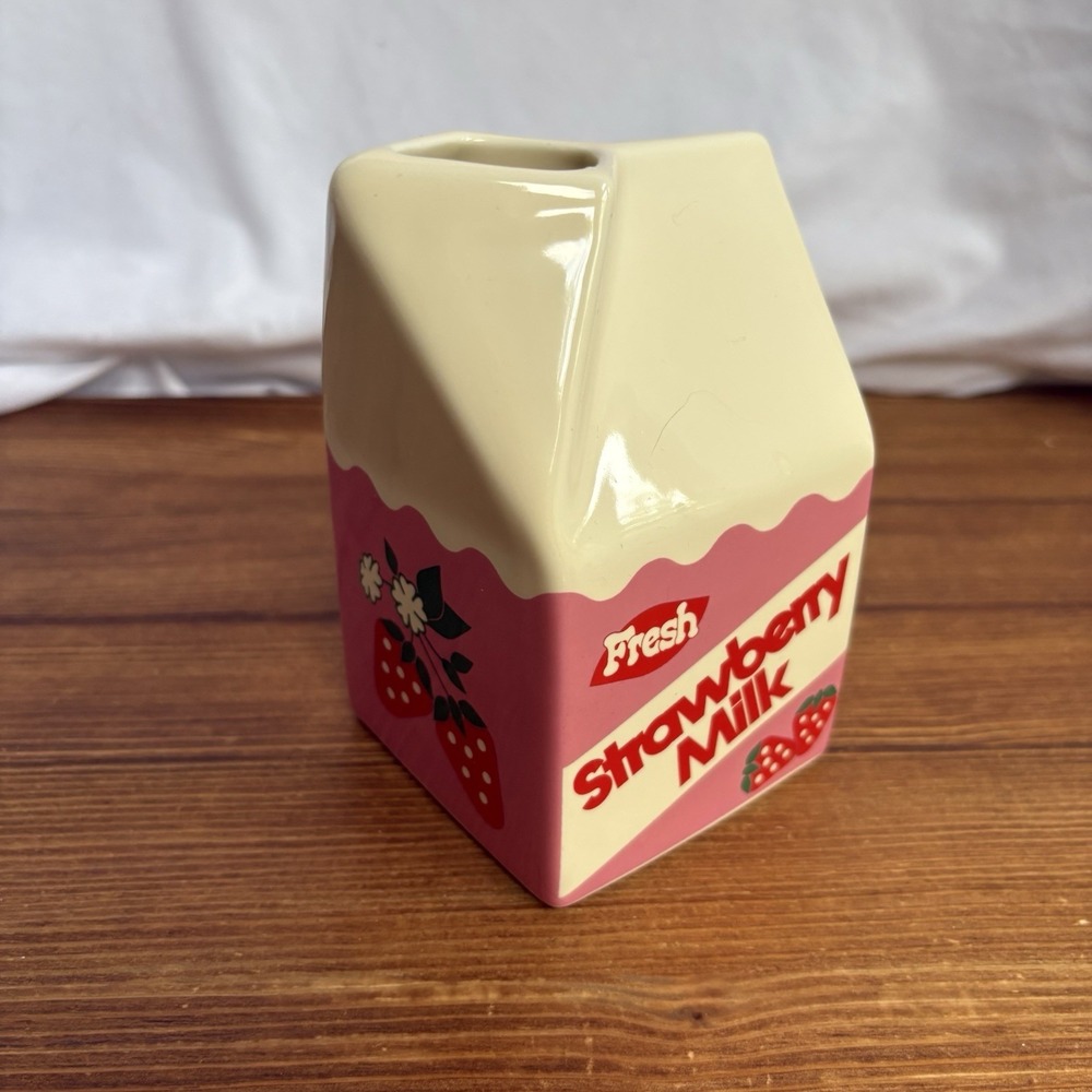 ban.do Strawberry Milk Carton Ceramic Vase Pink Kawaii‎ Desk Decor Holder